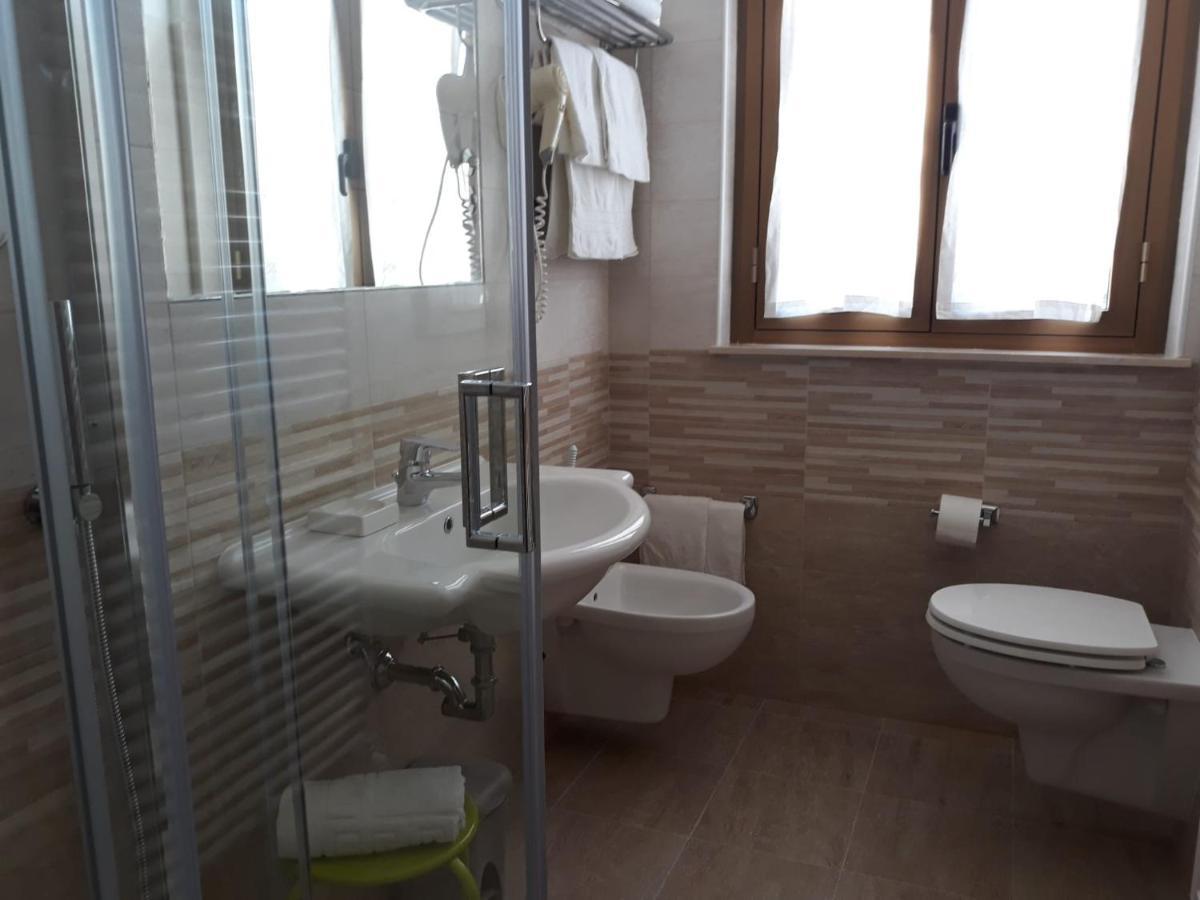 קיאנצ'נו טרמה Hotel Tirrenia מראה חיצוני תמונה